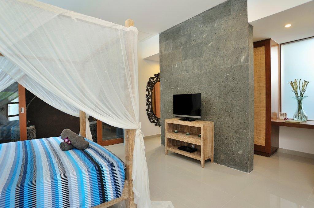 Villa Flores *