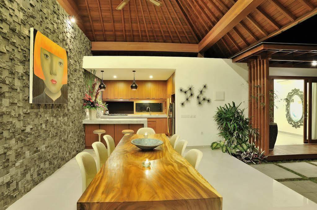 Flores Villa Seminyak (Bali)